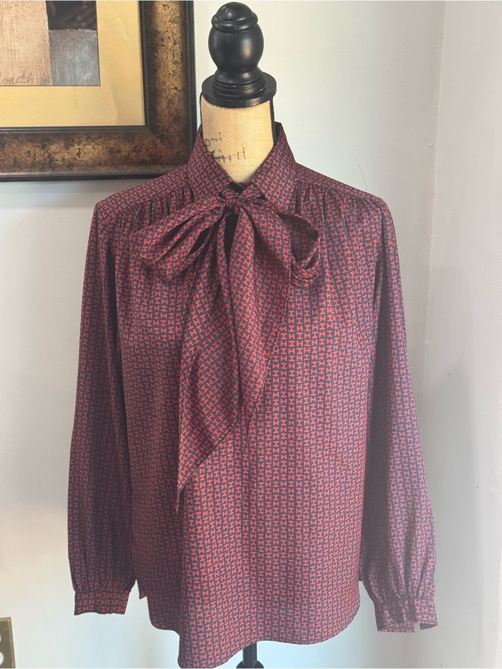 Halston Heritage Burgundy & Black Bow-Tie Print Blouse(VINTAGE)